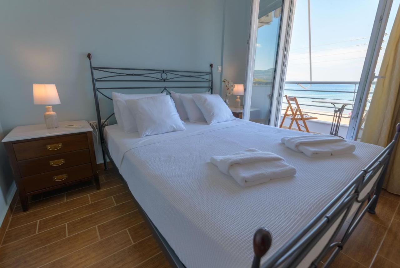 Lemoni Luxury Residence In Front Of The Sea Kechries Exterior foto